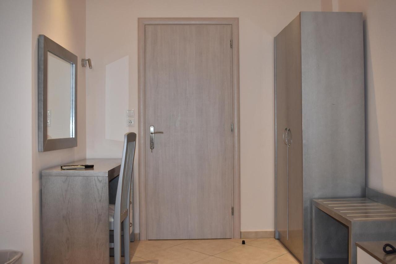 Marinis Boutique Rooms Nea Iraklitsa Экстерьер фото